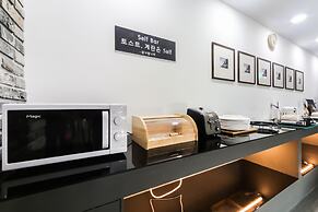 Browndot Hotel - Gold