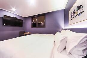 Browndot Hotel - Gold