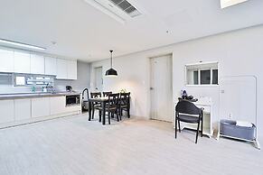 Browndot Hotel - Gold