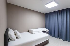 Browndot Hotel - Gold