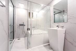 Browndot Hotel - Gold