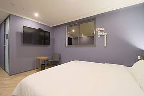 Browndot Hotel - Gold