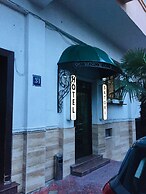 Hotel Satori