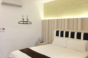 Little Pianist Hostel