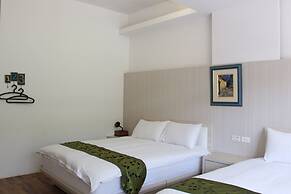 Little Pianist Hostel