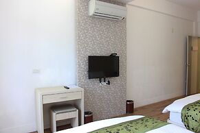 Little Pianist Hostel