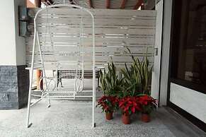 Little Pianist Hostel