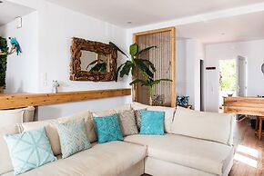 Domus Aqua, Member of Domus Elegance Collection