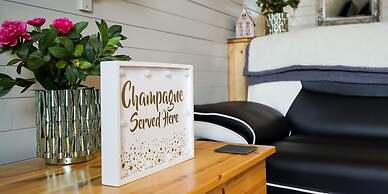 Cheshire Glamping Pods