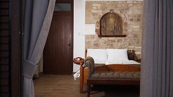 Hanna Koumi Boutique Hotel