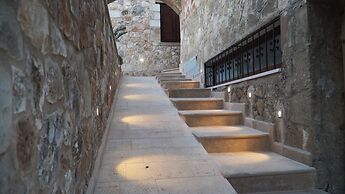 Hanna Koumi Boutique Hotel