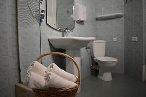 Lea Guest House