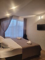 Lea Guest House