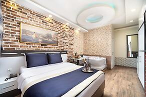 Istanbul Hotel & Suites