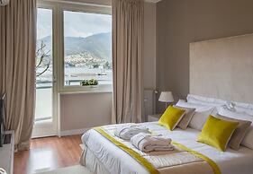 Como Lake Suites