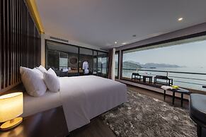 Scarlet Pearl Cruises