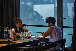 Scarlet Pearl Cruises