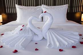 Scarlet Pearl Cruises