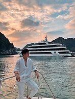 Scarlet Pearl Cruises