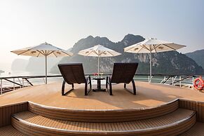 Scarlet Pearl Cruises