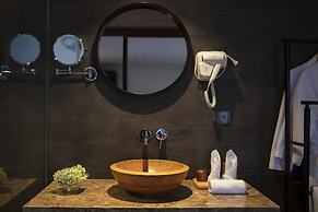 Scarlet Pearl Cruises