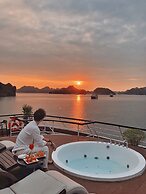 Scarlet Pearl Cruises