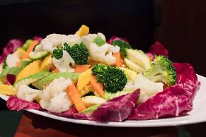 Scarlet Pearl Cruises