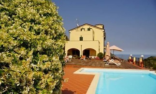Casa Vacanze Santi