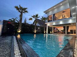 Premium Pool Villas Pattaya