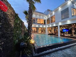 Premium Pool Villas Pattaya