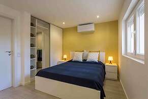 Vicky Rae Beach House