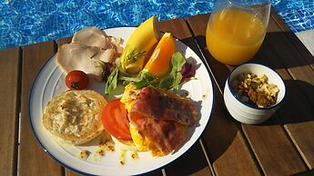 Blue Suites Hanamuro on the beach