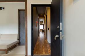 Tanuki Luxury Apartments