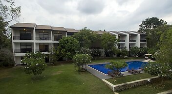 Grand Tamarind Lake
