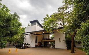Grand Tamarind Lake