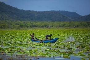 Grand Tamarind Lake