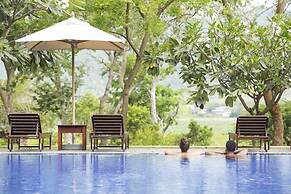 Grand Tamarind Lake