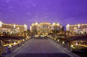 Heyuan Mels Welton Evergreen Lake Hotel