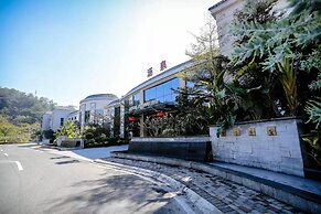 Heyuan Mels Welton Evergreen Lake Hotel