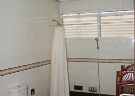 De Dago Pakar Villa by HouseinBandung