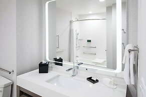 Courtyard by Marriott Houston Heights/I-10