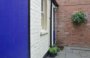 Moseley - House - Sleeps 4 - Parking - Garden