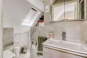 Moseley - House - Sleeps 4 - Parking - Garden