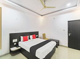 Capital O 35621 Hotel Durga International