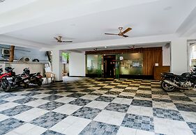 OYO 28637 Gokul Grand