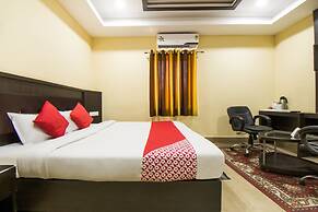 OYO 33503 Hotel Holiday international