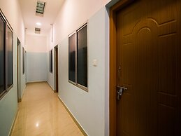 OYO 37776 Hotel Royal King
