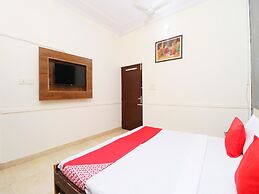 OYO 37903 Best Stay Guest House