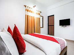 OYO 38418 Rosy Guest House