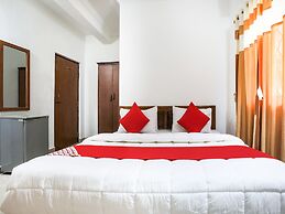 OYO 38418 Rosy Guest House